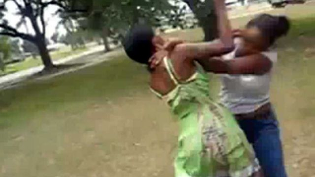 FEMALE FIGHTING GONE WRONG